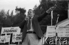 Maj 1989, Gdynia, Polska.
Lech Wałęsa na wiecu 