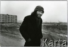 1980, Poznań-Piątkowo, Polska.
Poeta Ryszard Krynicki.
Fot. Joanna Helander, zbiory Ośrodka KARTA 

