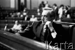 1990, Warszawa, Polska. 
Premier Tadeusz Mazowiecki w Sejmie. 
Fot. Anna Pietuszko, zbiory Ośrodka KARTA