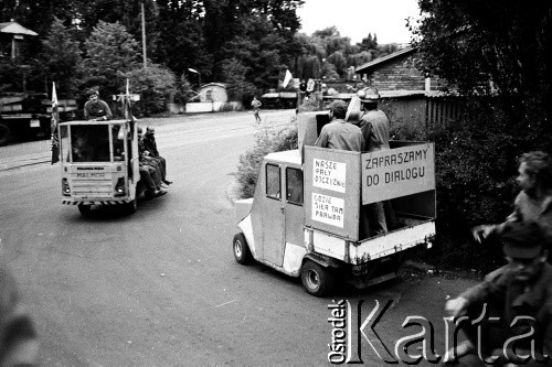 Sierpień 1988, Gdańsk, Polska.
Regionalna Komisja Koordynacyjna NSZZ „Solidarność” wezwała do rozpoczęcia strajku w całym Regionie Gdańskim. 