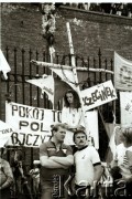 1985, Polska.
Pielgrzymi w drodze na Jasną Górę.
Fot. Jerzy Szot, zbiory Ośrodka KARTA