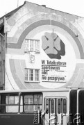 10.06.1987, Kraków, Polska.
Reklama na murze: 