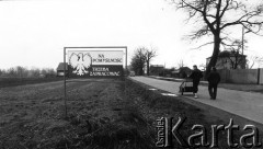 1983, Jawiszowice-Brzeszcze k/Oświęcimia.
Plansza propagandowa z napisem 