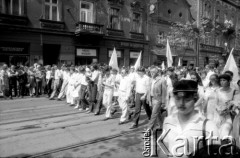 17.05.1981, Kraków, Polska.
Uczestnicy Białego Marszu. Wzięło w nim udział ok. 300 tys. ludzi. Został zorganizowany po zamachu na Jana Pawła II.
Fot. Piotr Dylik, zbiory Ośrodka KARTA