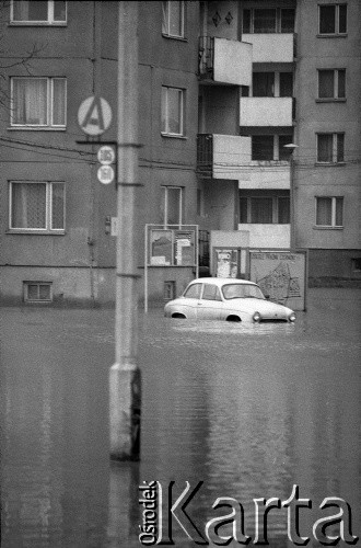 1985, Kraków, Polska.
Ulica Dobrego Pasterza. 
Fot. Piotr Dylik, zbiory Ośrodka KARTA