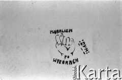 1989, Gdańsk, Polska.
Kampania przed wyborami parlamentarnymi. Napis na murze: 