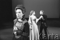 Marzec 1985, Kraków, Polska.
Teatr im. Juliusza Słowackiego. Przedstawienie: Książę Homburg, Heinrich von Kleist. Reżyseria Wojciech Szulczyński. Premiera 9 marca 1985.
Fot. Witold Górka, zbiory Ośrodka KARTA 

