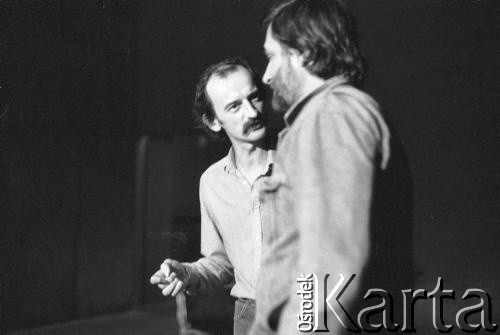 Październik 1985, Kraków, Polska.
Teatr im. Juliusz Słowackiego. Przedstawienie: Oni, Stanisław Ignacy Witkiewicz. Reżyseria: Rudolf Zioło. Premiera 6 października 1985. Zdjęcia z prób. 
Fot. Witold Górka, zbiory Ośrodka KARTA