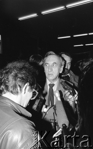 17.04.1989, Warszawa, Polska.
Sąd Wojewódzki w Warszawie. Rozprawa sądowa w sprawie ponownej rejestracji NSZZ 