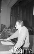 2-4.03.1990, Wrocław, Polska.
Józef Pinior przemawia podczas II Walnego Zebrania Delegatów NSZZ 