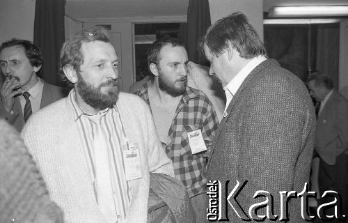 2-4.03.1990, Wrocław, Polska.
Włodzimierz Mękarski, Wiesław Mielcarski, Jan Winnicki i Krzysztof Turkowski (od prawej) na II Walnym Zebraniu Delegatów NSZZ 