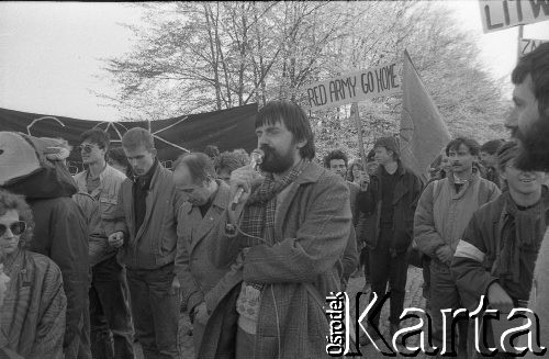 28.04.1990, Wrocław, Polska.
Manifestacja Ruchu Wolność i Pokój pod hasłem 