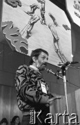 26-27.10.1990, Wrocław, Polska.
Andrzej Bartkowski przemawia podczas obrad III Walnego Zebrania Delegatów NSZZ 