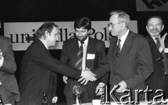 23-24.04.1994, Warszawa, Polska. 
Aleksander Hall, Władysław Frasyniuk, Tadeusz Mazowiecki i Bronisław Geremek (od lewej) na kongresie założycielskim Unii Wolności. 
Fot. Mieczysław Michalak, zbiory Ośrodka KARTA