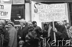 Lata 90., Wrocław, Polska.
Marsz przeciwników aborcji.
Fot. Mieczysław Michalak, zbiory Ośrodka KARTA