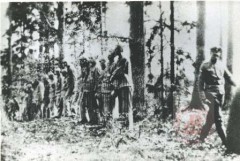 1939-1945, brak miejsca.
Więźniowie czekający na egzekucję przez powieszenie. 
Fot. NN, Studium Polski Podziemnej w Londynie