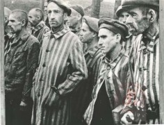 1940-1945, Oświęcim. 
Apel w obozie koncentracyjnym Auschwitz. 
Fot. NN, Studium Polski Podziemnej w Londynie