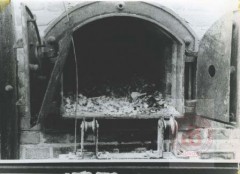 1945-1980, brak miejsca.
Piec krematoryjny w obozie koncentracyjnym. 
Fot. NN, Studium Polski Podziemnej w Londynie