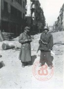 Sierpień-Październik 1944, Warszawa.
Powstanie warszawskie. Żołnierze Narodowych Sił Zbrojnych ze zgrupowania 