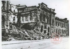 1945, Warszawa. 
Ruiny Banku Polskiego przy ulicy Bielańskiej 10. 
Fot. NN, Studium Polski Podziemnej w Londynie