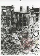 1945, Warszawa. 
Ruiny kościoła Pijarów przy ulicy Świętojańskiej. 
Fot. NN, Studium Polski Podziemnej w Londynie