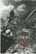 1945, Warszawa. 
Ruiny katedry św. Jana przy ulicy Świętojańskiej. 
Fot. NN, Studium Polski Podziemnej w Londynie