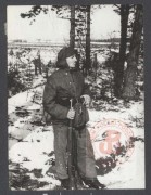 Styczeń-Marzec 1944, okolice Wilna. 
Żołnierz 3 Wileńskiej Brygady Armii Krajowej na posterunku. Brygada działała na Wileńszczyźnie, brała udział w akcji Burza i operacji 