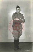 1939-1945, brak miejsca.
Żołnierz Armii Czerwonej pozuje do zdjęcia.
Fot. NN, Studium Polski Podziemnej w Londynie