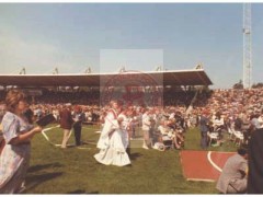 29.05.1982, Londyn, Anglia, Wielka Brytania.
Spotkanie papieża Jana Pawła II z wiernymi na stadionie narodowym Wembley. 
Fot. NN, Studium Polski w Londynie