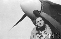 Styczeń 1943, Heston, Anglia, Wielka Brytania.
Ignacy Czajka, pilot 302 Dywizjonu Myśliwskiego 