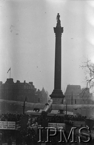 10-12.03.1943, Londyn, Anglia, Wielka Brytania.
Trafalgar Square. Kampania 