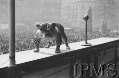 10-12.03.1943, Londyn, Anglia, Wielka Brytania.
Trafalgar Square, kampania 