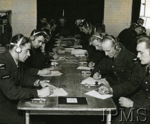 1940-1943, Blackpool, Anglia, Wielka Brytania.
Szkolenie polskich lotników w bazie RAF, grupa radiotelegrafistów podczas zajęć.
Fot. NN, Instytut Polski i Muzeum im. gen. Sikorskiego w Londynie [sygn. 8834]