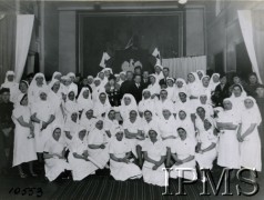 1940, Paryż, Francja..
Kurs medyczny Czerwonego Krzyża dla Polek zorganizowany przez Union Des Fammes de France. 
Fot. NN, Instytut Polski i Muzeum im. gen. Sikorskiego w Londynie
