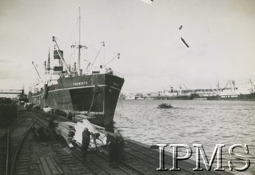 Przed 1939, Gdynia, Polska.
Statek 