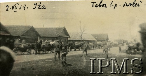 2.07.1919, Iłża.
Tabor 1 Pułku Szwoleżerów. Zdjęcie wykonane w czasie wyprawy wileńskiej. 
Fot. NN, Instytut Polski i Muzeum im. gen. Sikorskiego w Londynie [koperta Koło 1 Pułku Szwoleżerów, kolekcja 617]