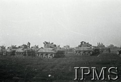Sierpień 1944, Normandia, Francja.
Czołgi 1 Dywizji Pancernej.
Fot. NN, Instytut Polski i Muzeum im. gen. Sikorskiego w Londynie