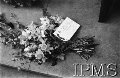 02.04.1943, Londyn, Anglia, Wielka Brytania.
25-lecie RAF, kwiaty od polskich lotników przy Grobie Nieznanego Żołnierza.
Fot. NN, Instytut Polski i Muzeum im. gen. Sikorskiego w Londynie