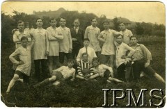 1917, brak miejsca.
Klub Związku Młodzieży Rękodzielniczej.
Fot. Instytut Polski i Muzeum im. gen. Sikorskiego w Londynie.