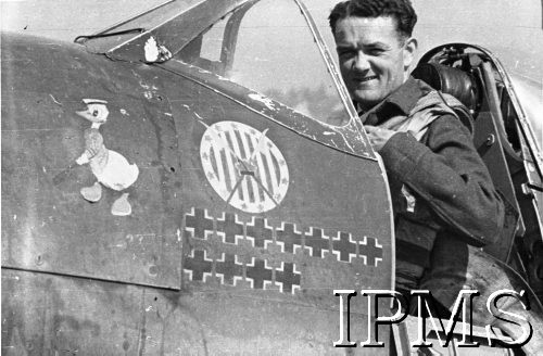 1940-1942, Wielka Brytania.
Pilot dywizjonu 303, kpt. Jan Zumbach.
Fot. NN, Instytut Polski i Muzeum im. gen. Sikorskiego w Londynie
