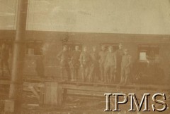 1919, Przemyśl.
Wojna polsko-ukraińska. Załoga pociągu pancernego P.P.3. 