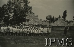 1943, Tengeru, Tanganika.
Osiedle dla polskich uchodźców, podpis oryginalny: 