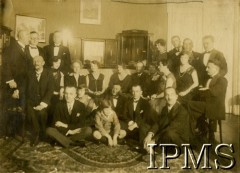1928, Berlin, Niemcy.
Członkowie Konsulatu Generalnego RP.
Fot. NN, Instytut Polski i Muzeum im. gen. Sikorskiego w Londynie [teczka Berlin - dyplomacja, Gdańsk przed 1939].