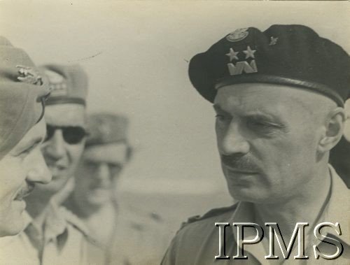 1944, Włochy.
Generał Władysław Anders podczas spotkania z żołnierzami.
Fot. NN, Instytut Polski i Muzeum im. gen. Sikorskiego w Londynie

