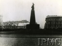 1930-1939, Łódź, Polska.
Pomnik Tadeusza Kościuszki na Placu Wolności.
Fot. 