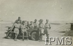 Wrzesień 1942, Khanaqin, Irak.
Żołnierze 15 Pułku Piechoty 