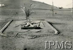 Grudzień 1942, Khanaqin, Irak.
Obóz 15 Wileńskiego Batalionu Strzelców 