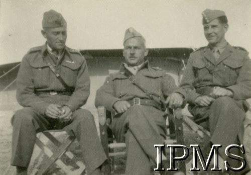 12.06.1943, Kirkuk, Irak.
Oficerowie 15 Wileńskiego Batalionu Strzelców 