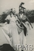 1945-1946, Ifunda, Tanganika. 
Osiedle dla polskich uchodźców w Afryce Wschodniej. Występ taneczny dzieci ze Świetlicy Akcji Katolickiej. Dzieci prezentują taniec 