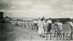 11.11.1945, Rongai, Kenia. 
Osiedle dla polskich uchodźców. Obchody Święta Niepodległości.
Fot. NN, kolekcja: Osiedla polskie w Afryce, Instytut Polski i Muzeum im. gen. Sikorskiego w Londynie